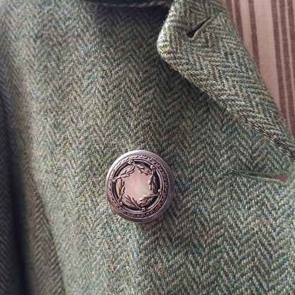 Broche vintage en nacre irisée et métal bronze – ancien bouton francais des années 1900 – couronne de laurier – bijou fait main