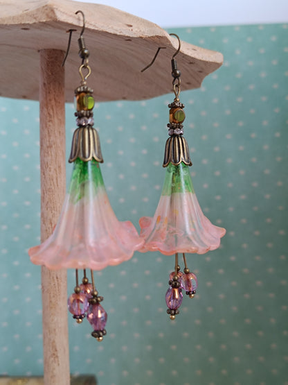 Boucles d'oreilles grandes fleurs féeriques - Trompette printanière XXL