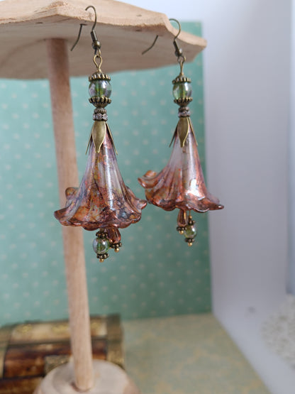 Boucles d'Oreilles Fleurs Trompettes mélancoliques automnales
