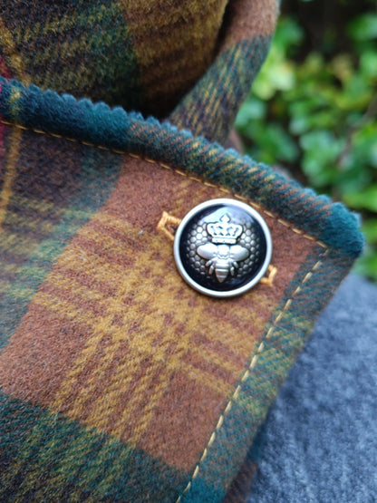 Tour de Cou Boutonné en Tartan Étreinte Textile & Poésie de Saison, réservé