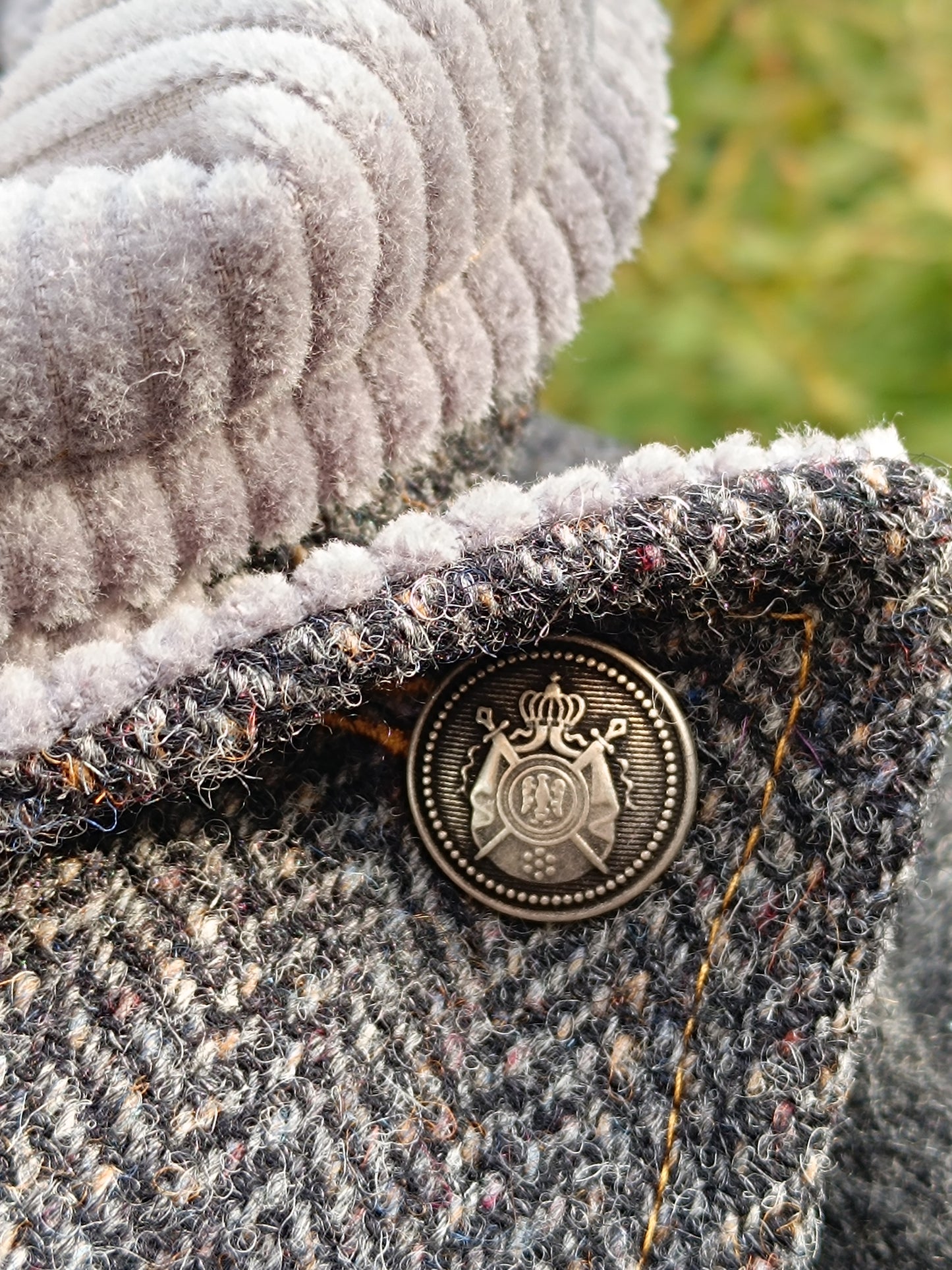 Cache col Tweed Velours - Bouton Vintage Argenté