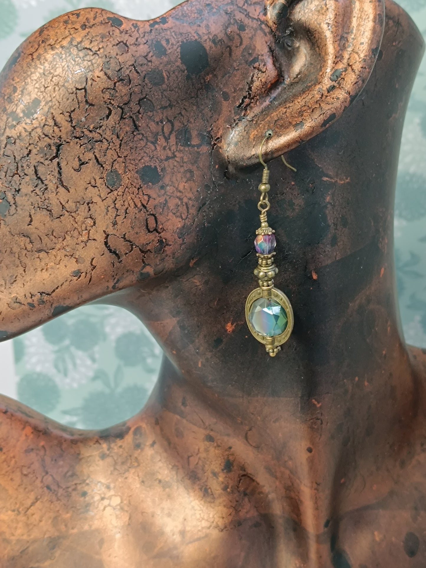 Boucles d'Oreilles Pendantes Bohème Perle Saturne - Création Artisanale