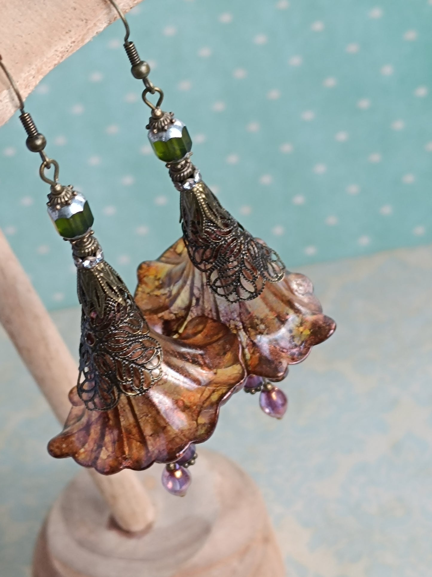 Boucles d'Oreilles Fleur Trompette mélancolique printanière