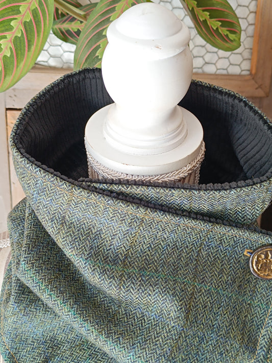 Tour de cou tweed celtique bleu vert doublé velours vert dark bouton blason héraldique vintage