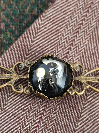 Broche Épinglette Steampunk Filigrane Bronze - Cabochon Résine Époxy Noir