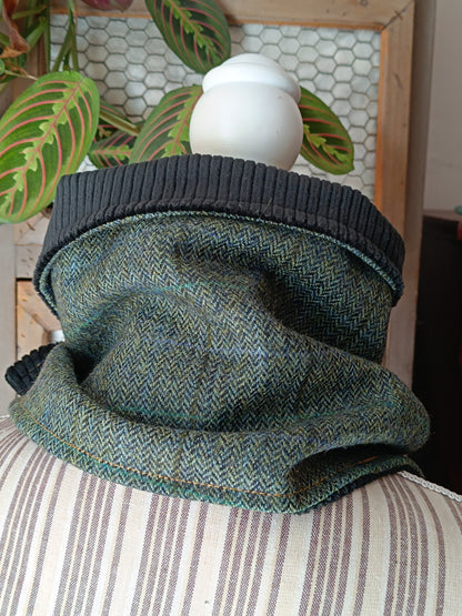 Tour de cou tweed celtique bleu vert doublé velours vert dark bouton blason héraldique vintage