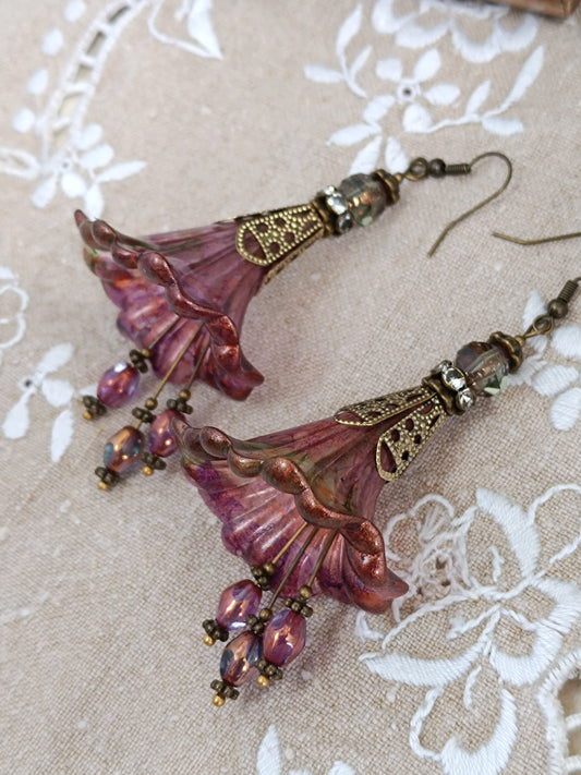 Boucles d'Oreilles Pendantes Féeriques Vertes et Violettes Perles Verre Tchèque XXL