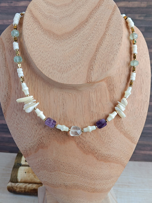 Collier artisanal câblé nacre aigue marine et fluorite – Style bohème chic