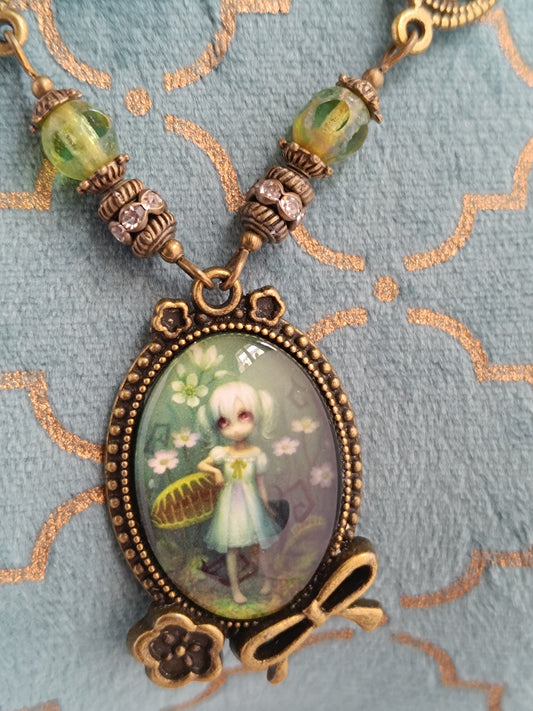 Collier Fillette et Plante Carnivore - Cabochon Unique