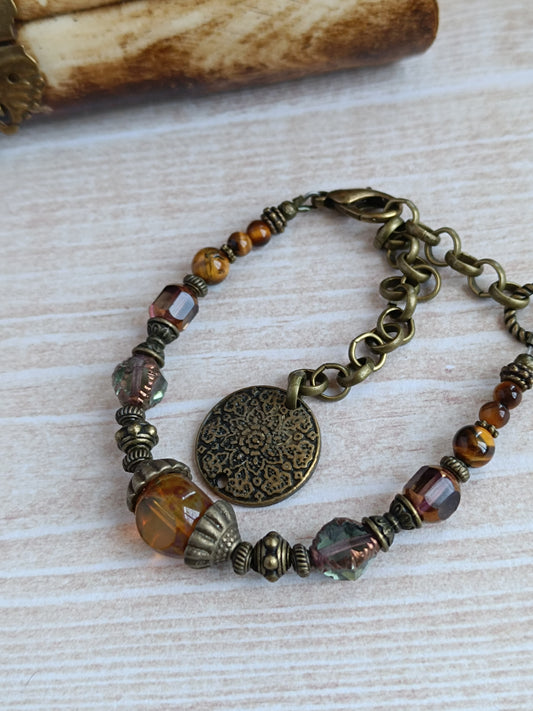 Bracelet Bohème – Œil de Tigre & Verre Tchèque