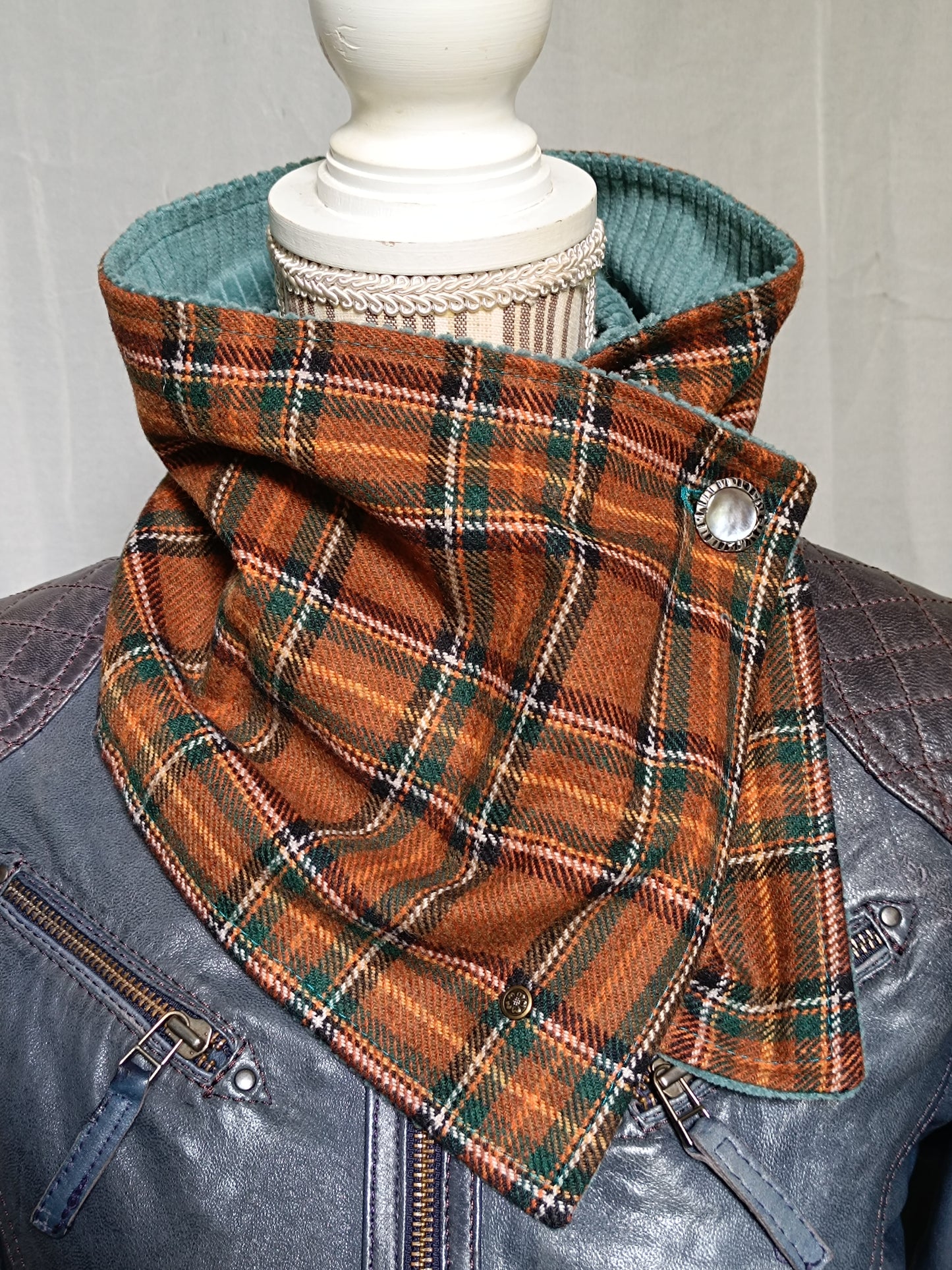 Tour de cou tartan écossais lainage marron doublé velours bleu