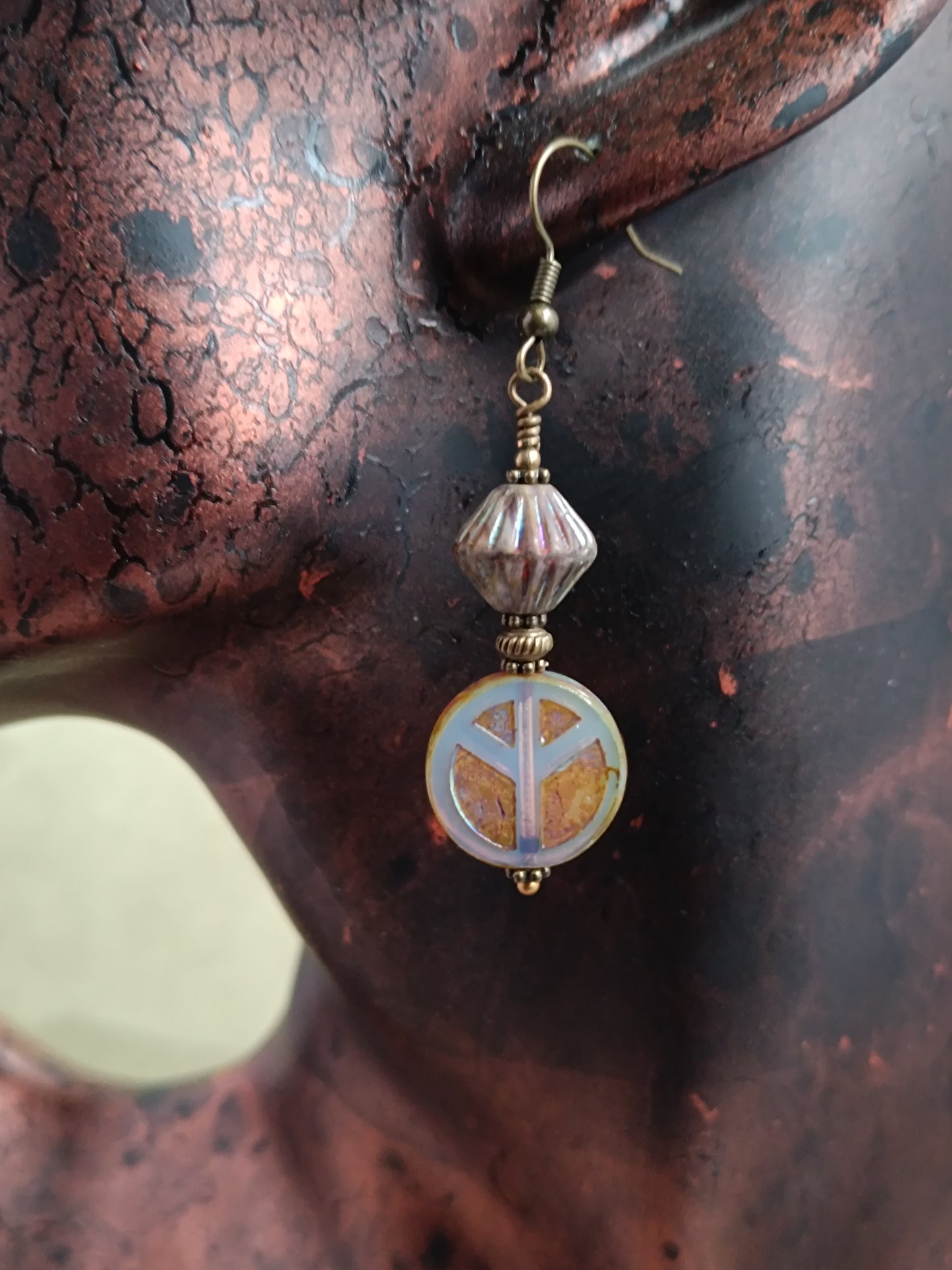 Boucles d'oreilles pendantes perles de verre tchèque style bohème mystérieux et raffiné