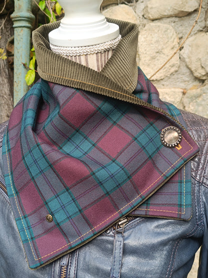 Écharpe boutonnée tour de cou tartan doublé bel côtelé et bouton vintage nacre et métal