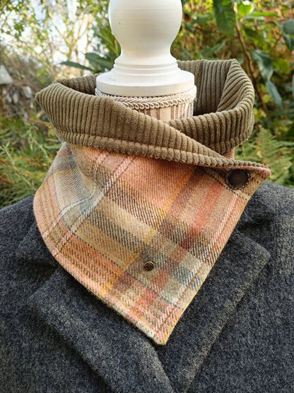 Cache Cou Tartan Velours Kaki - Bouton Nacre Vintage