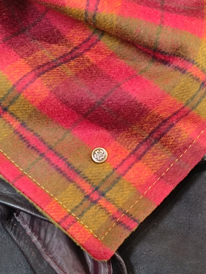 Écharpe boutonnée col bénitier tartan laine grattée doublée polaire bouton vintage