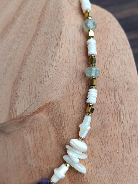 Collier artisanal câblé nacre aigue marine et fluorite – Style bohème chic