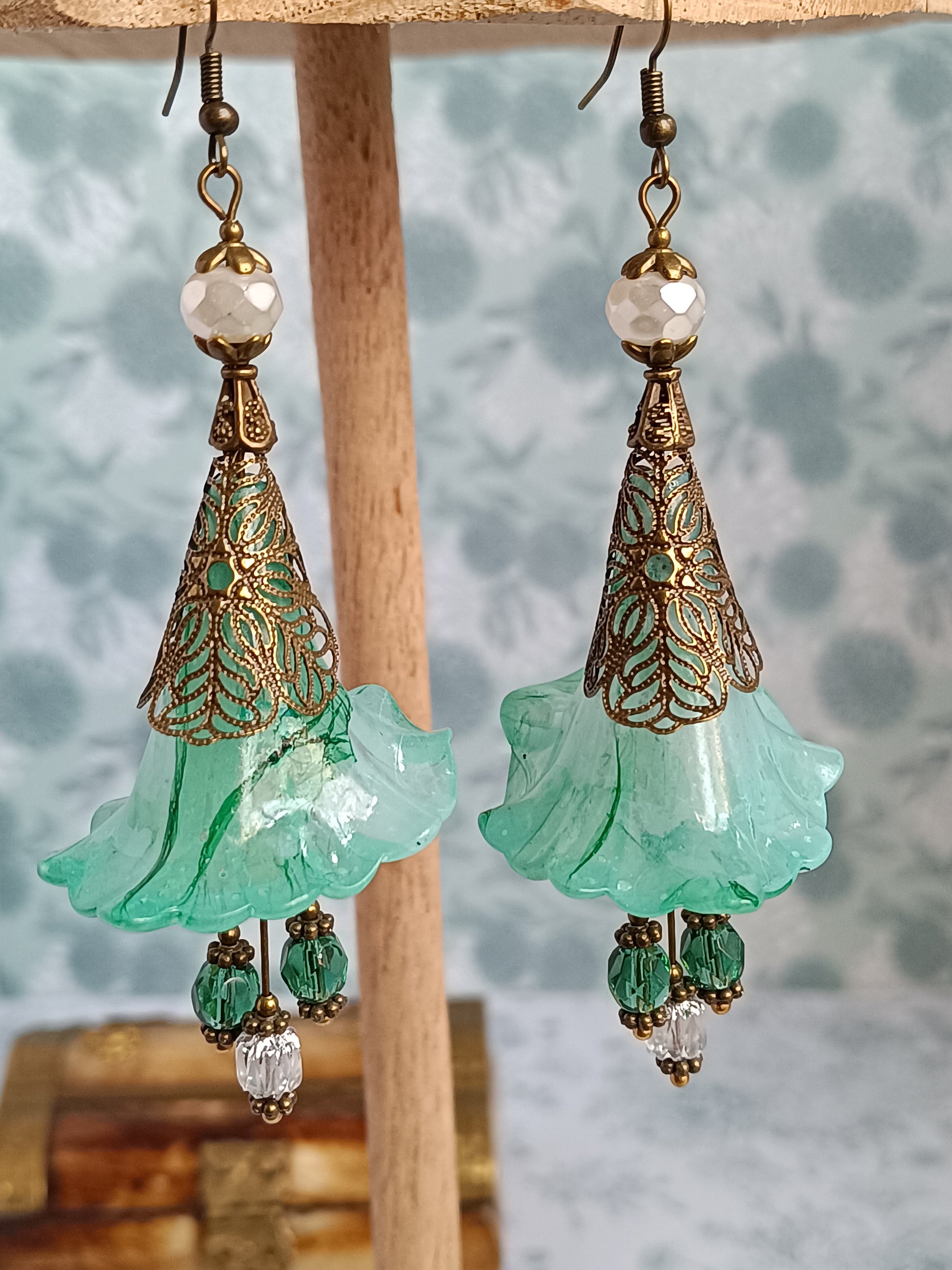 boucles d'oreilles fleurs féeriques suspendues - boucles d'oreilles pendantes xxl bijoux floraux légers

