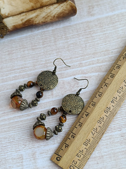 Boucles d’oreilles bohème chic en bronze antique et perles de verre tchèque fait main