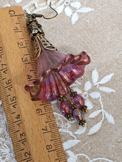 Boucles d'Oreilles Pendantes Féeriques Vertes et Violettes Perles Verre Tchèque XXL