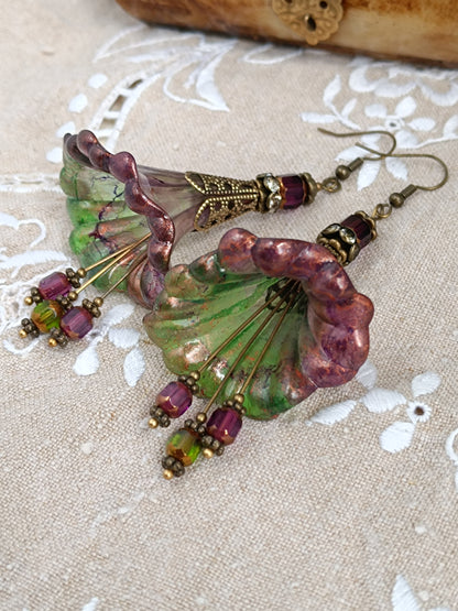 Boucles d'Oreilles Pendantes Féeriques Vertes Violet Profond Perles Verre Tchèque XXL