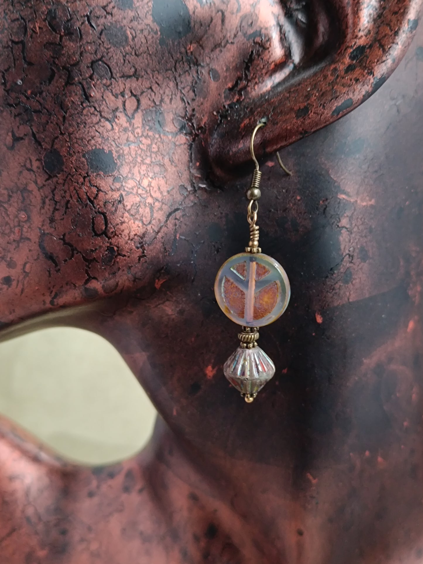 Boucles d'oreilles pendantes perles de verre tchèque style bohème mystérieux et raffiné