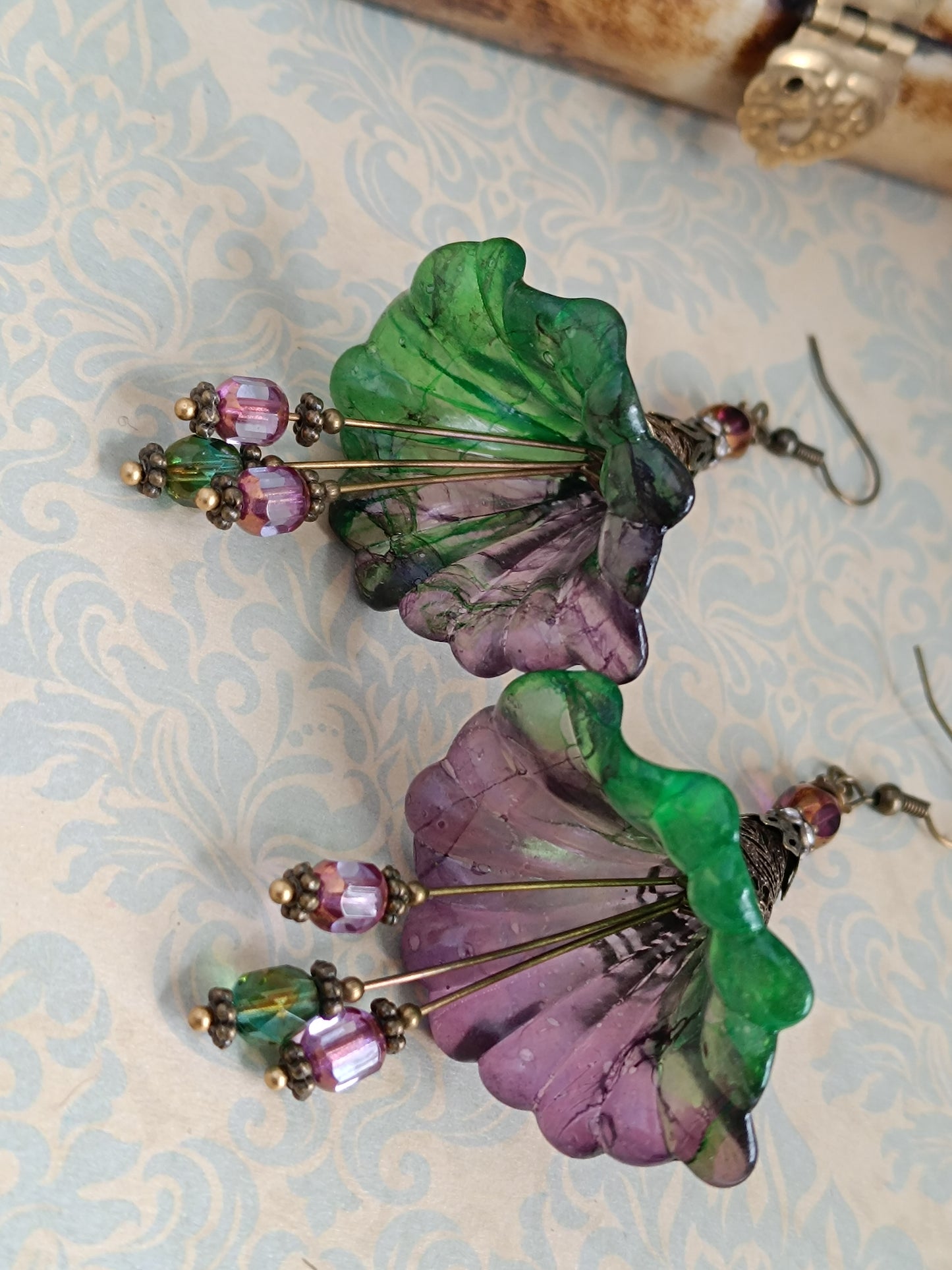 Boucles d'oreilles grandes fleurs féeriques forêt enchantée