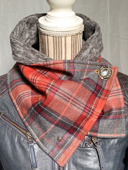 Tour de cou tartan laine doublé polaire - Bouton métal nacre et détail bronze
