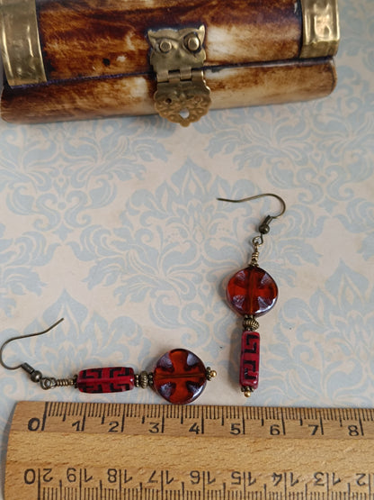 Boucles d'oreilles pendantes perles de verre tchèque style bohème mystérieux moderne