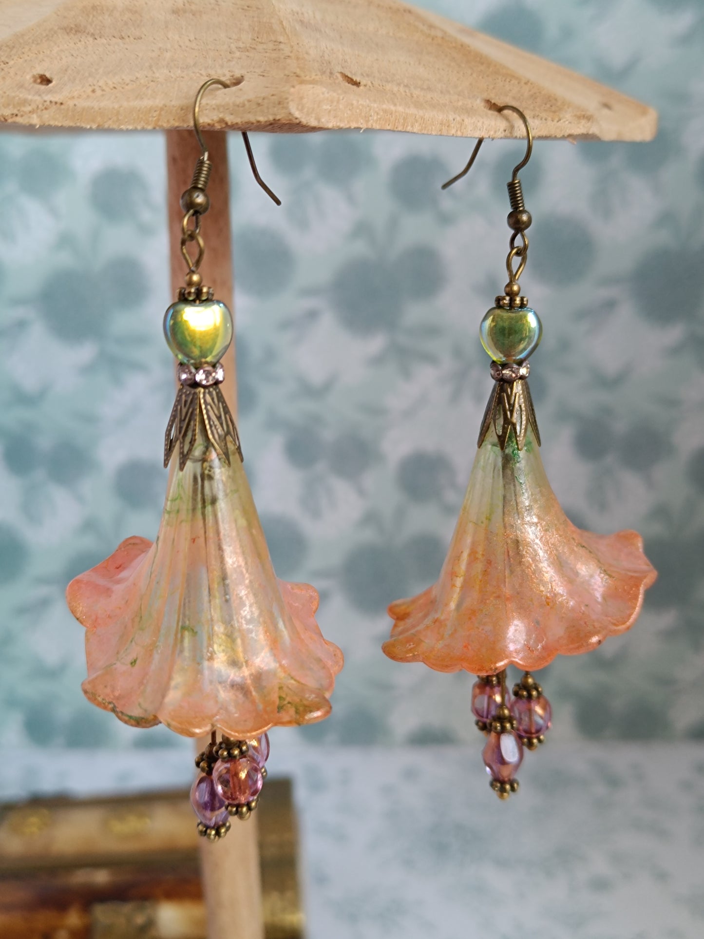 Boucles d'Oreilles Fleurs Lucite XXL - Perles Verre Tchèque