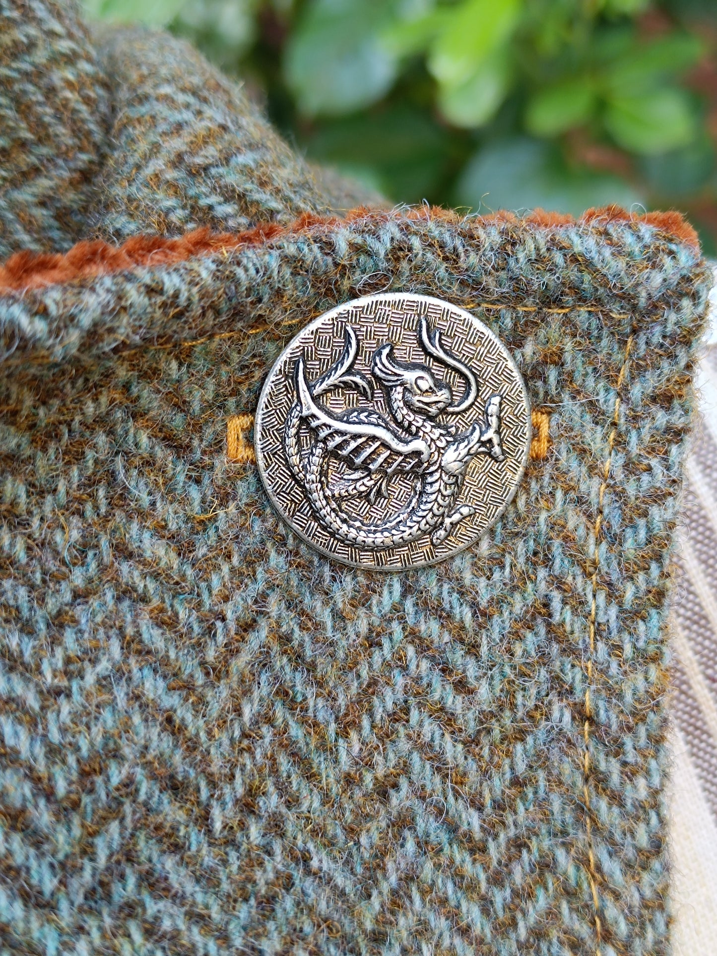 Tour de Cou Tweed Celtique Bleu Doré Velours Côtelé Marron Roux Bouton Vintage Dragon Fabrication Française