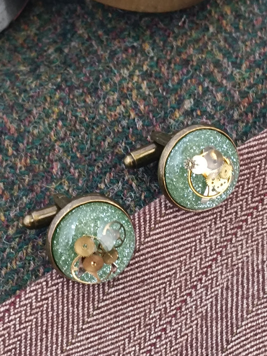 Boutons de manchette steampunk verts clairs