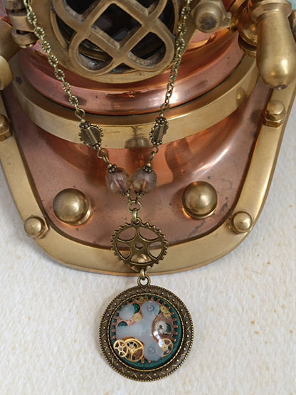 Collier Steampunk Chapelet Perles de Verre Tchèque Pendentif Cabochon Vert Résine Époxy Bronze Artisanal