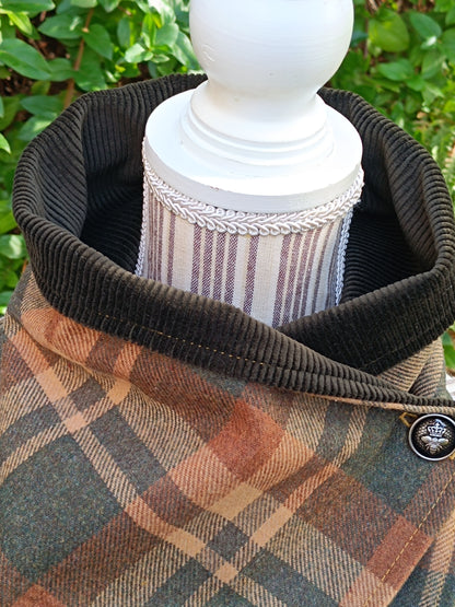 Tour de cou tartan laine vert ocre marron doublé velours brun foncé et bouton moderne abeille