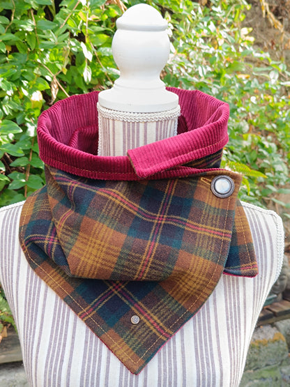 Tour de cou tartan laine bleu canard ocre marron doublé velours bordeaux et bouton vintage métal et nacre