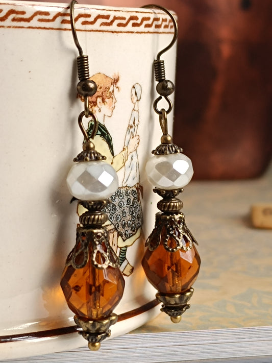 Boucles d'oreilles pendantes en perles de verre tchèque – Élégance vintage et éclat bohème