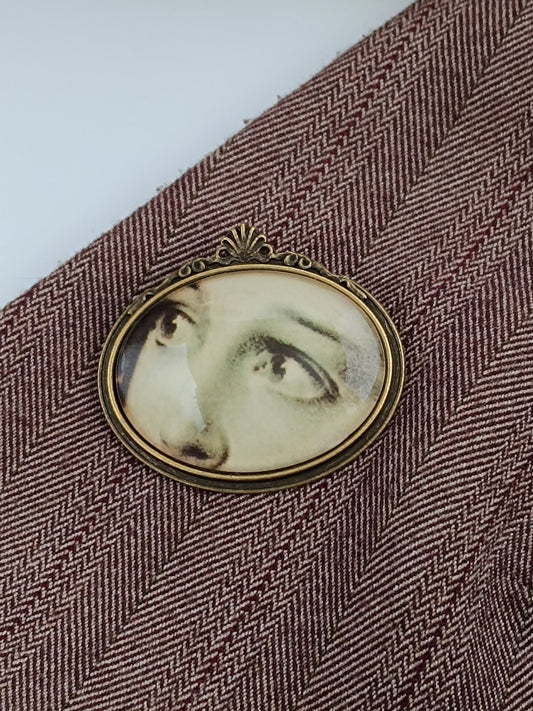 Broche cabochon verre oeil , original style cabinet de curiosités victorien