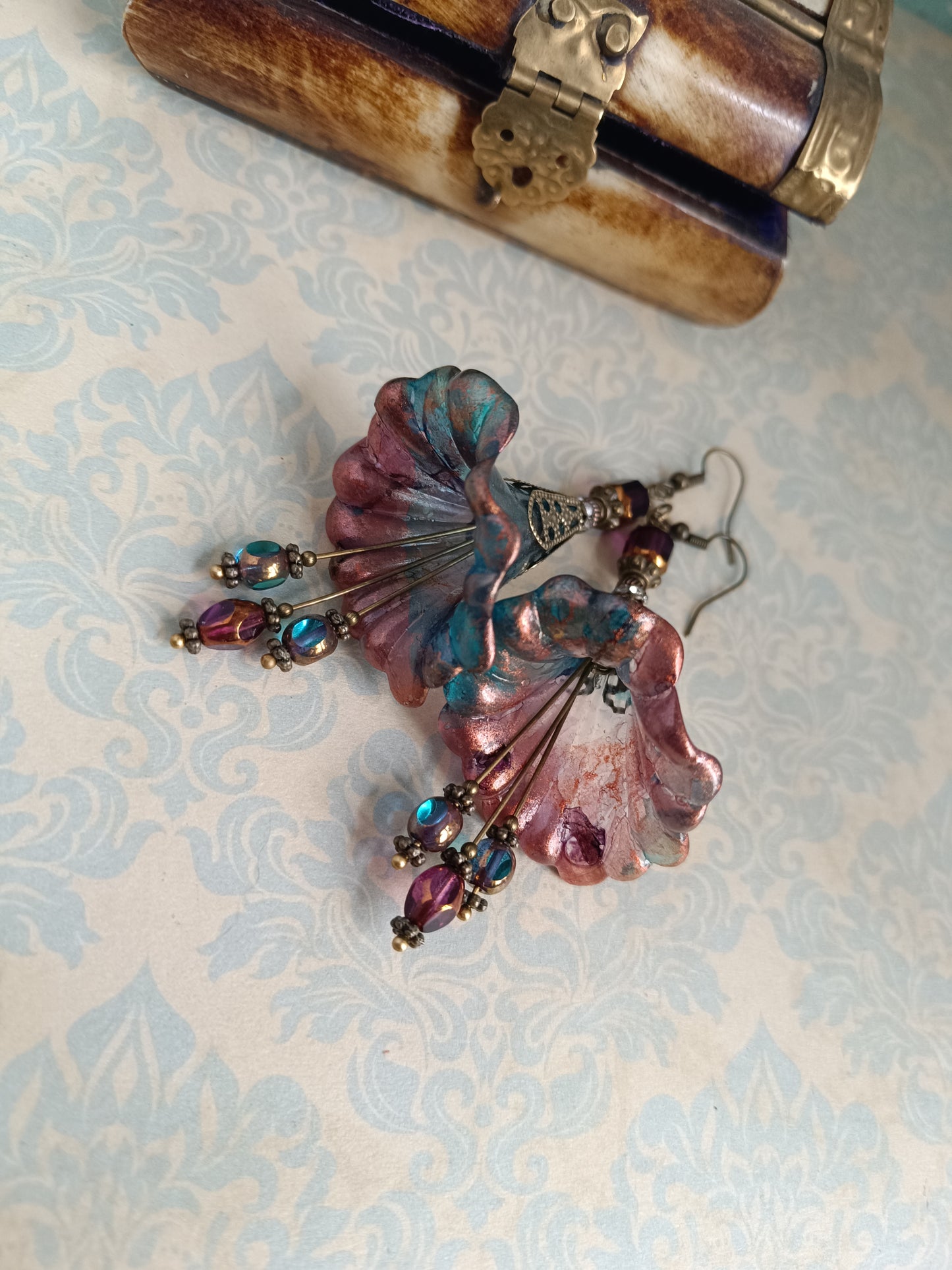 Boucles d'Oreilles Fleurs Lucite XXL - Perles Verre Tchèque