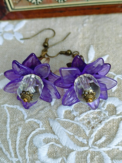 Boucles d'oreilles Fleurs Pompons Ultra Violettes Féeriques Bijou Bohème