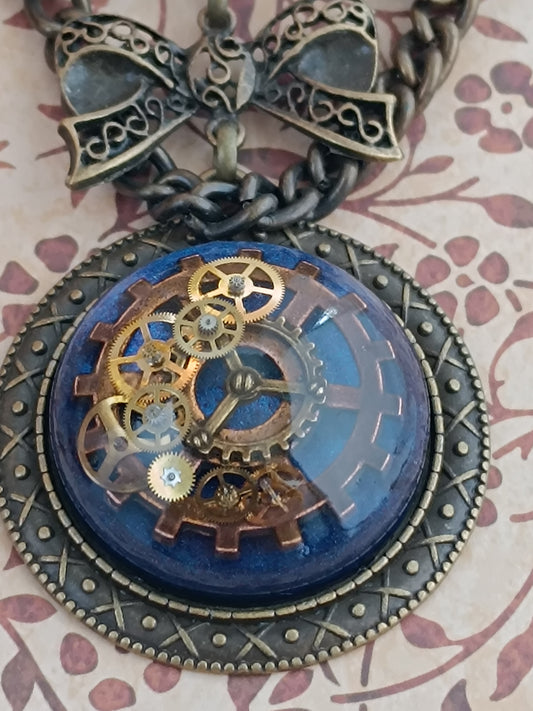 Grande broche épingle cabochon steampunk