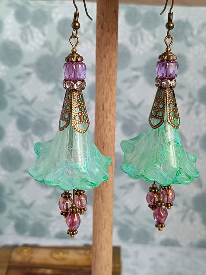 Boucles d'Oreilles Fleurs Lucite XXL suspendues - boucles d'oreilles pendantes xxl bijoux floraux légers
