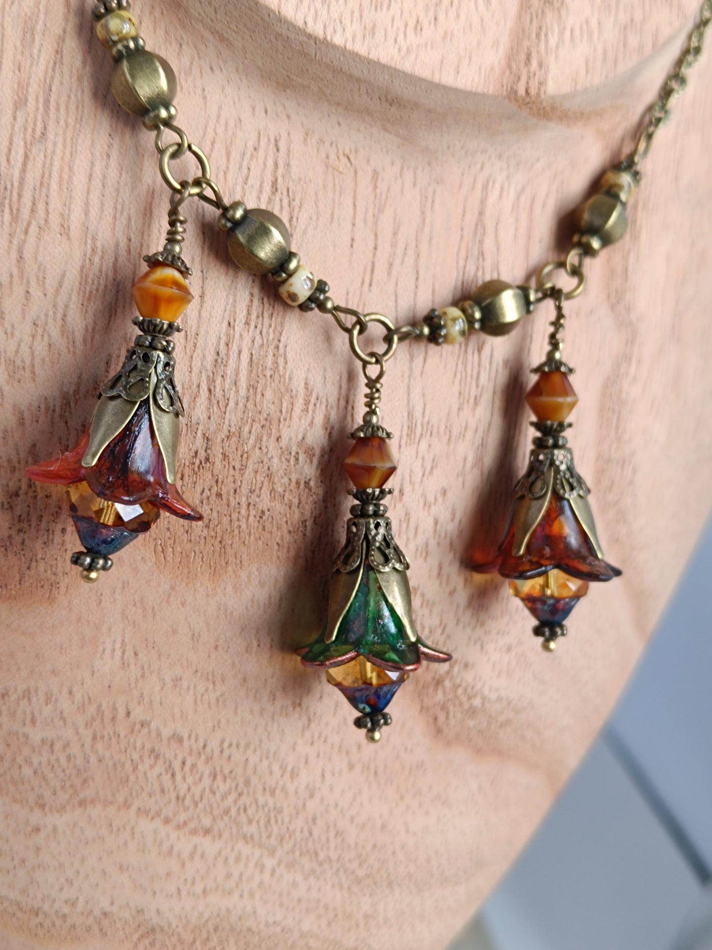 Collier Enchantement d'Automne - Fleurs Féeriques Bronze et Perles Tchèques