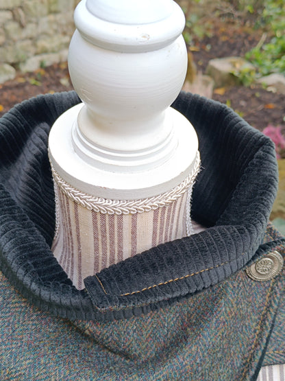 Tour de cou tweed celtique doublé velours côtelé et bouton vintage métal celte