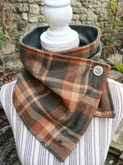 Tour de cou tartan écossais doublé de velours côtelé kaki bouton dragon vintage