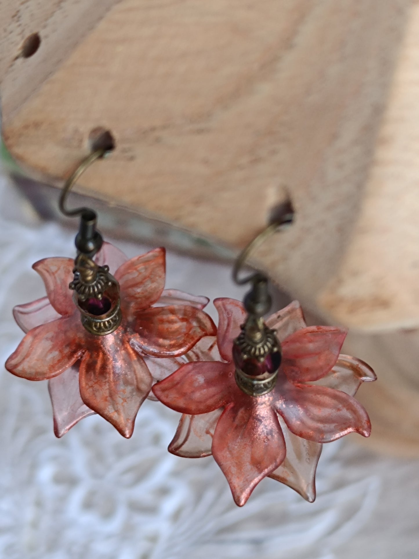 Boucles d'oreilles fleurs féeriques pompons rosée du matin