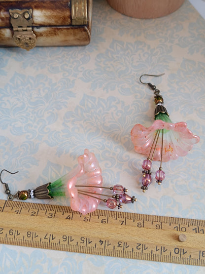 Boucles d'oreilles grandes fleurs féeriques - Trompette printanière XXL