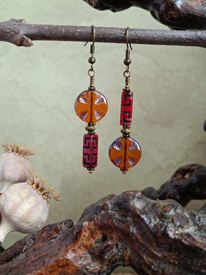 Boucles d'oreilles pendantes perles de verre tchèque style bohème mystérieux moderne