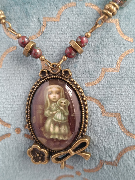 Collier Fillette et Poupée - Cabochon Vintage Gothique
